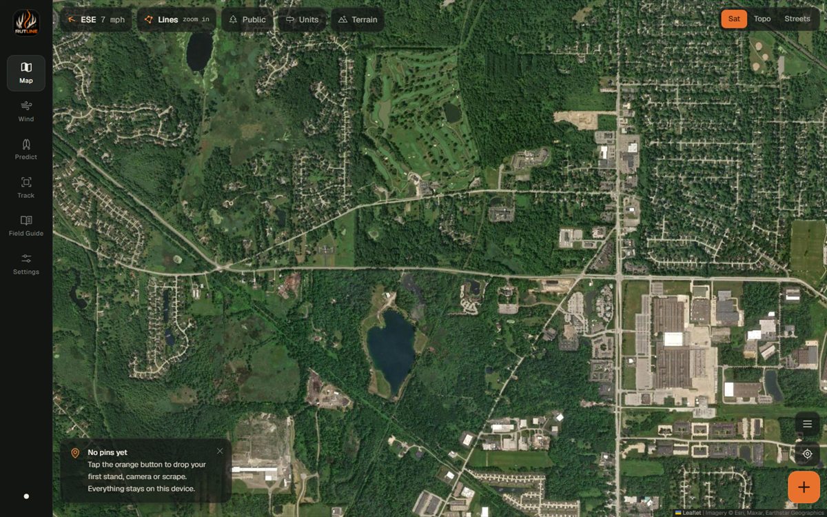 Rutline hunting app: satellite map with live wind, property line, public land and terrain controls